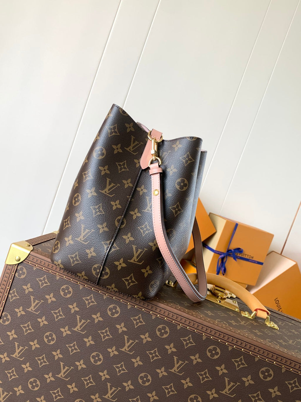 LV 26S GASTON BAG 26 IN BROWN MONOGRAM CANVAS STYLE 4