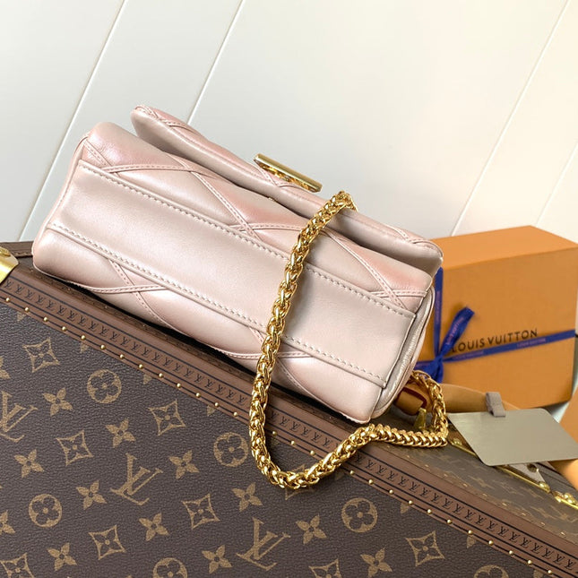 LV 25S GO-14 MM 23 IN LIGHT PINK QUILTED LAMBSKIN GOLD HARDWARE
