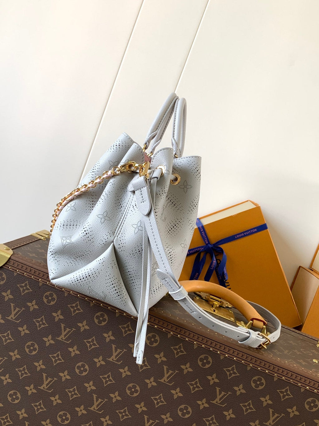 LV 25S BELLA TOTE BAG 32 IN PINK GREY PERFORATED MAHINA CALFSKIN