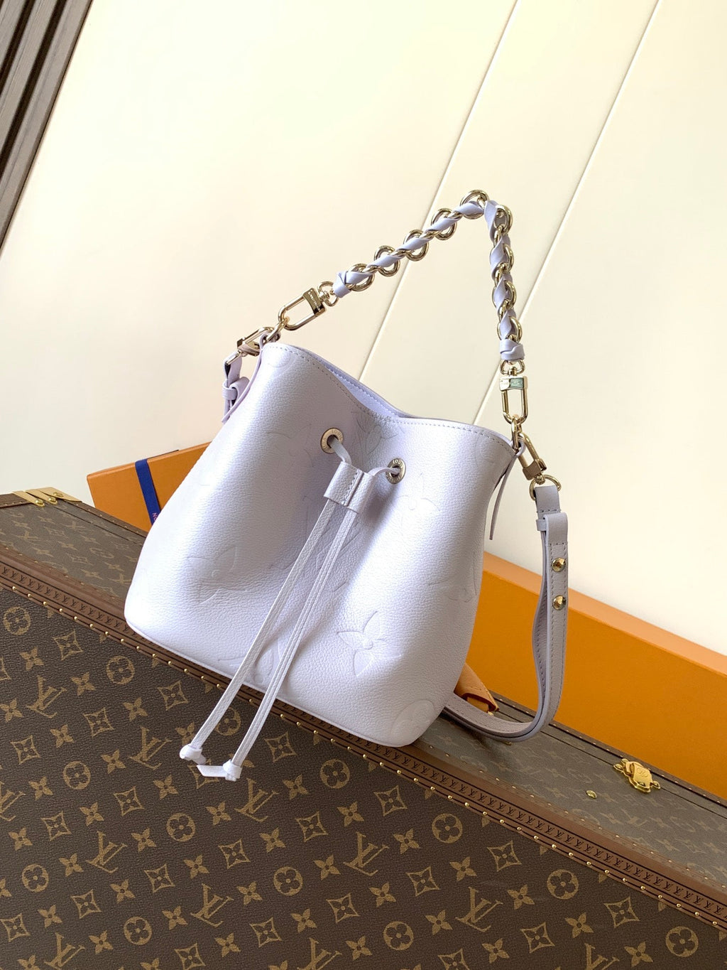 LV 25S NÉONOÉ BB 20 IN MISTY PURPLE CALFSKIN GOLD HARDWARE