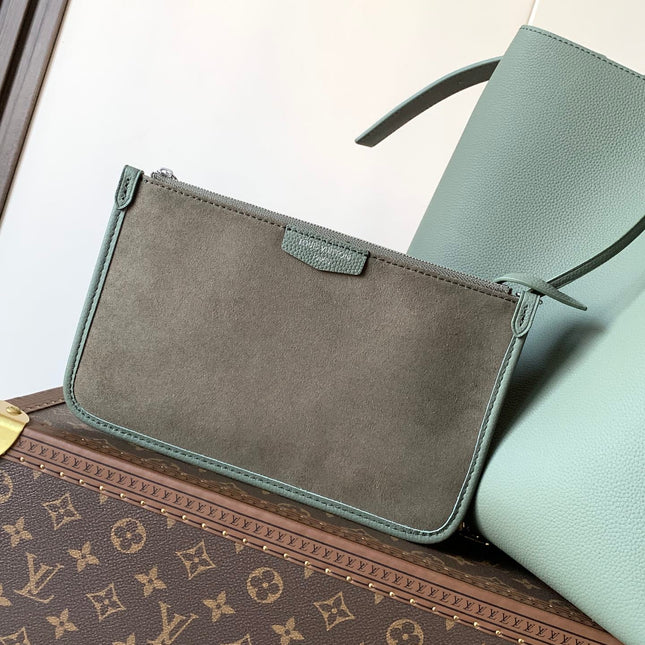 LV 26S VERSO HOBO BAG 33 IN PASTEL GREEN CALFSKIN