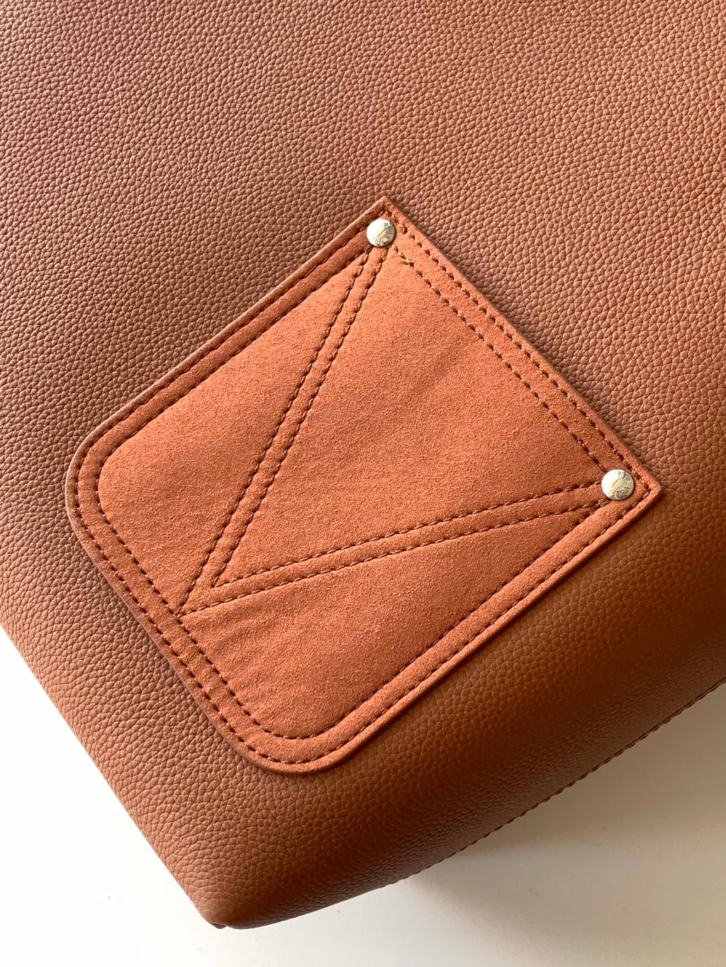 LV 26S VERSO HOBO BAG 33 IN BURNT ORANGE CALFSKIN