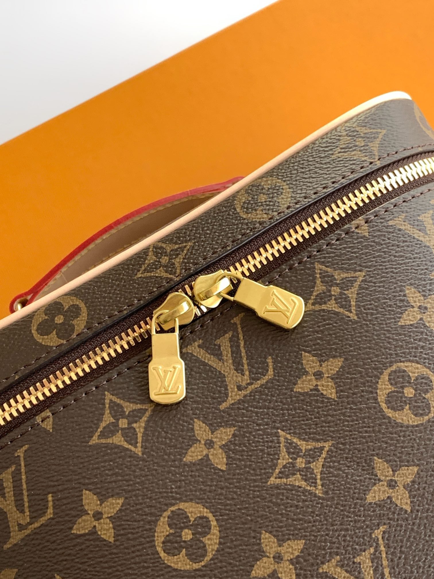 VANITY 24 IN BROWN MONOGRAM COATED CANVAS