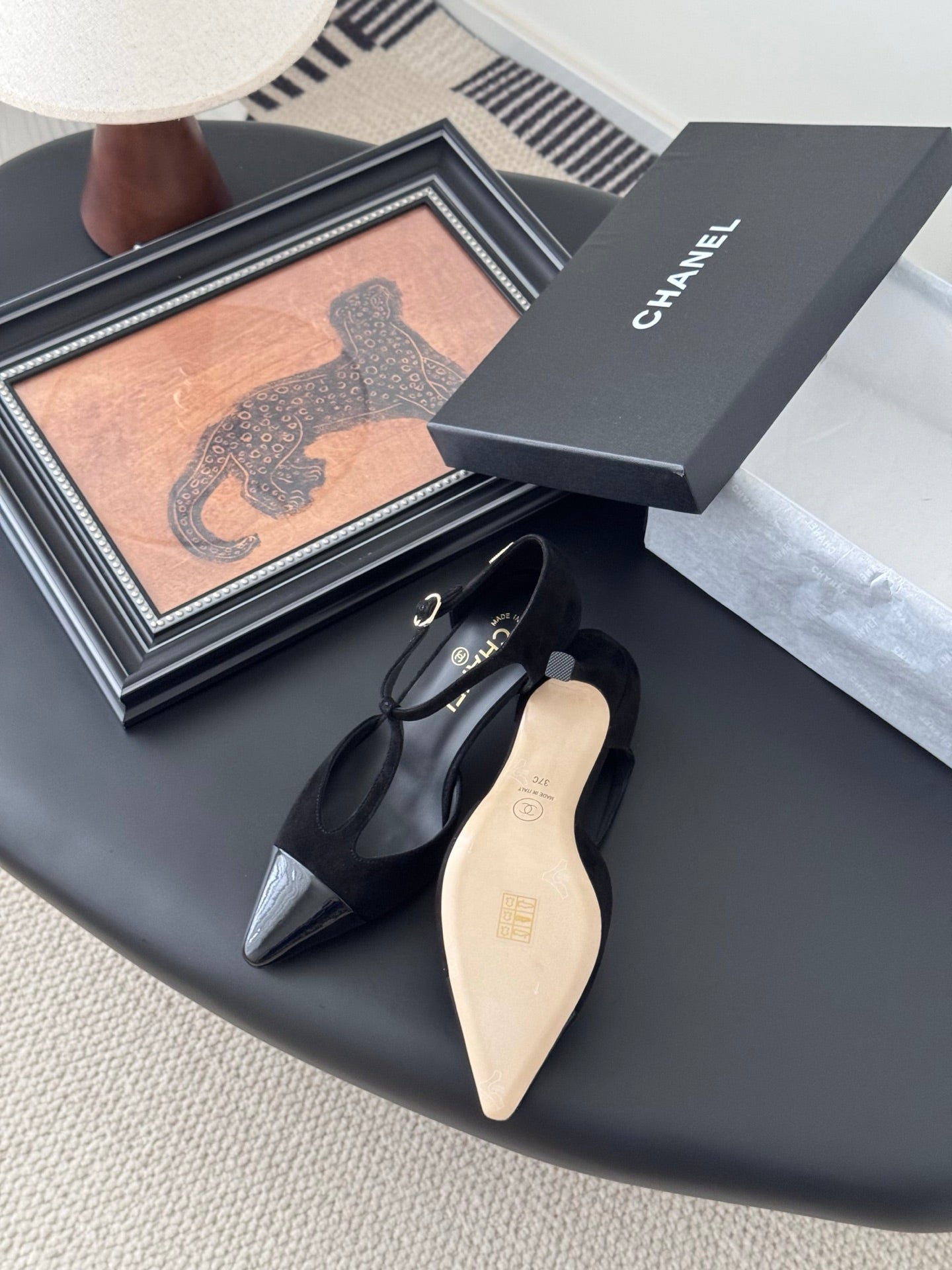 HIGH HEELS WAIST CUTTING IN BLACK SUEDE MIX GLOSSY