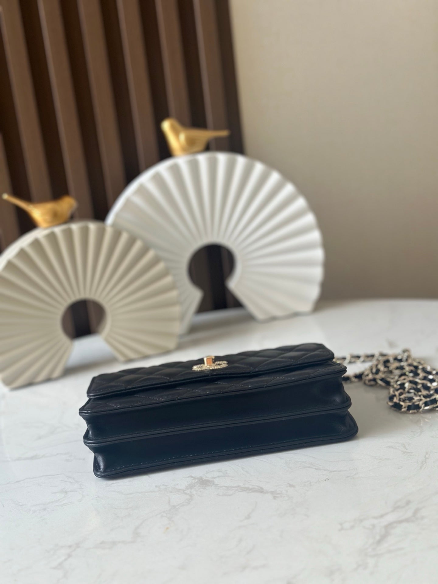 CHANEL 25S MINI FLAP BAG 18 IN BLACK CALFSKIN GOLD HARDWARE