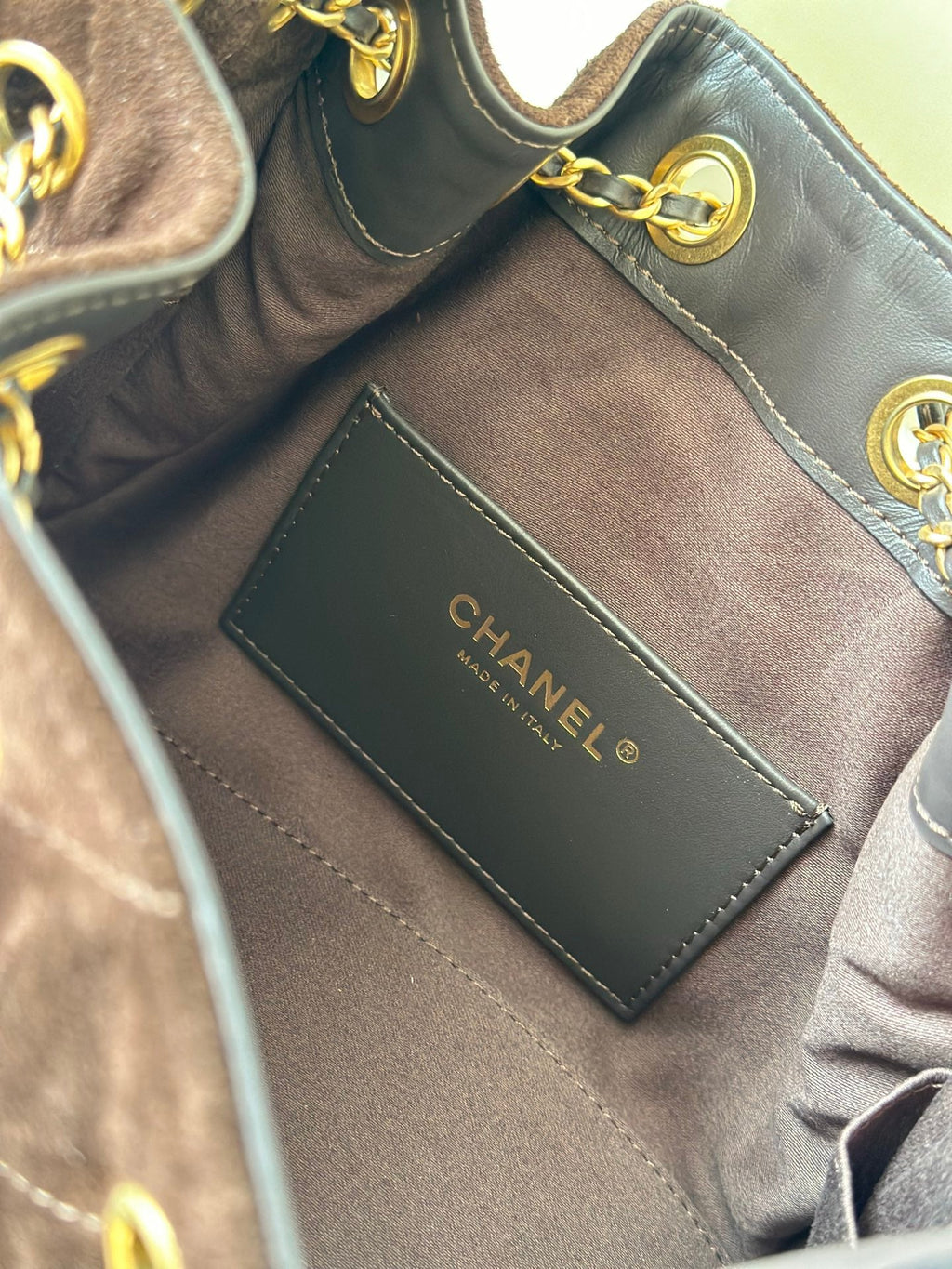 CHANEL 25S HOBO BAG 22 IN DARK BROWN SUEDE GOLD HARDWARE
