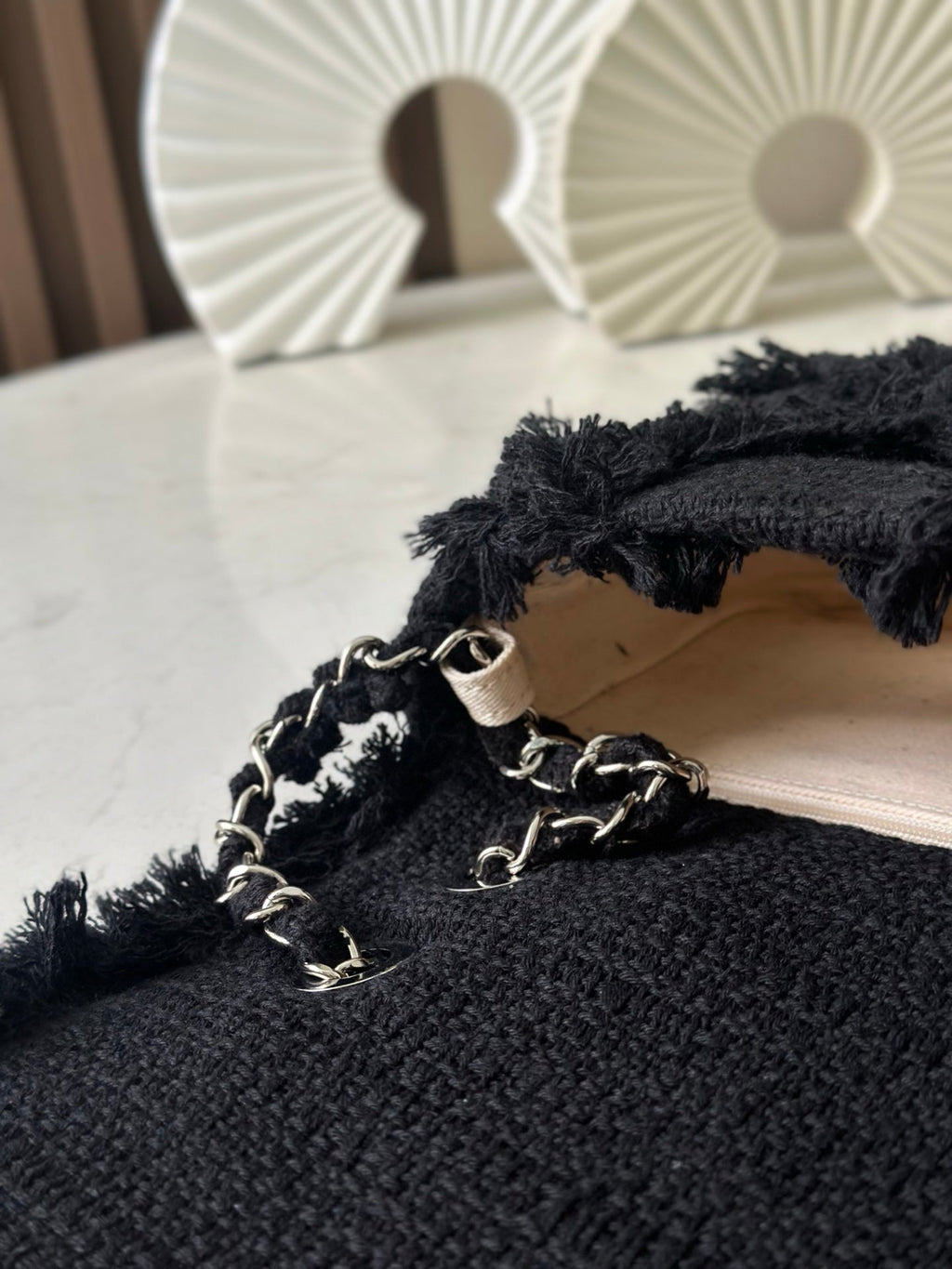 CHANEL 26S FLAP BAG 27 IN BLACK TWEED