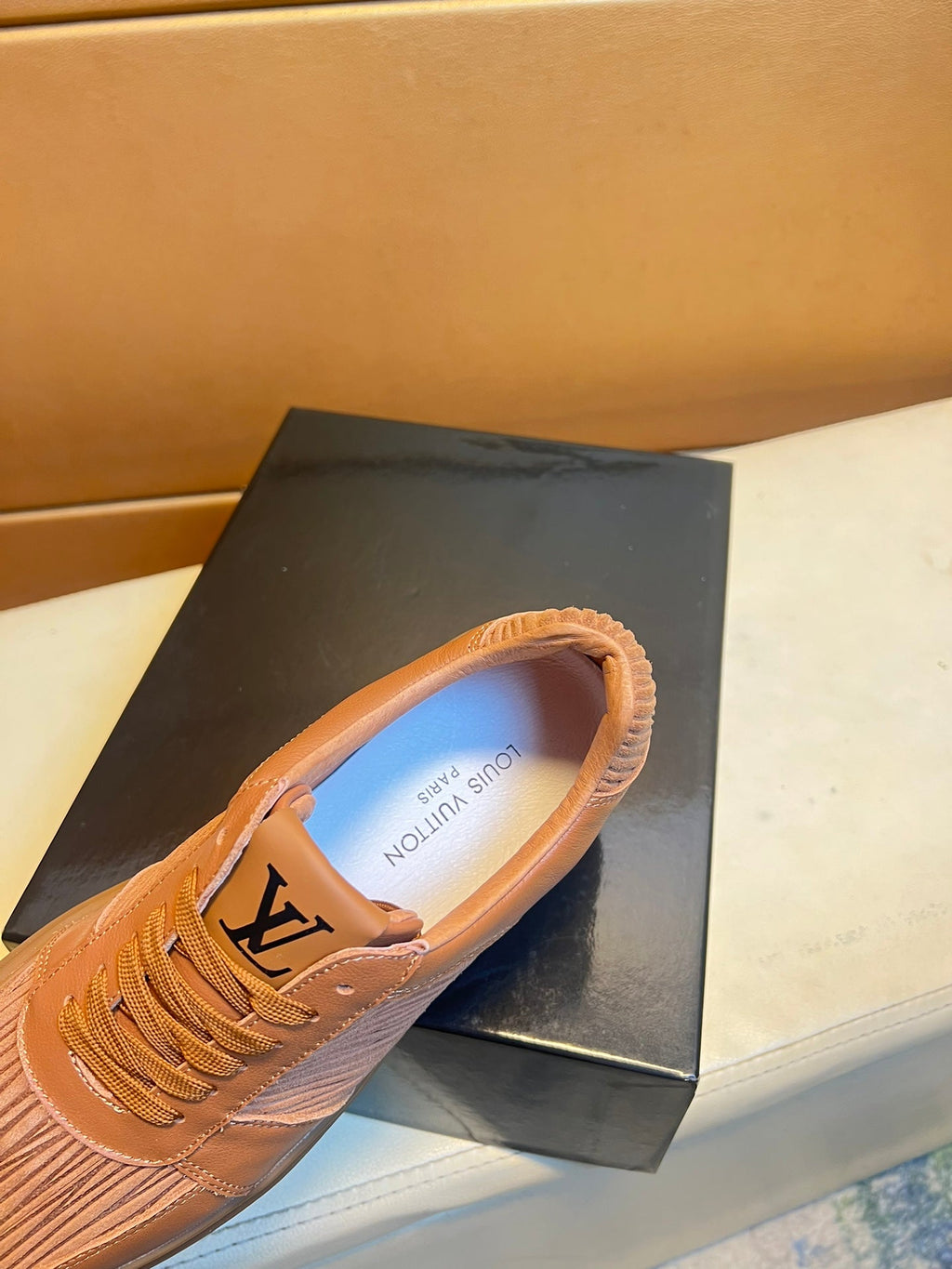 LV SNEAKERS IN RUSSET BROWN CALFSKIN AND SUEDE