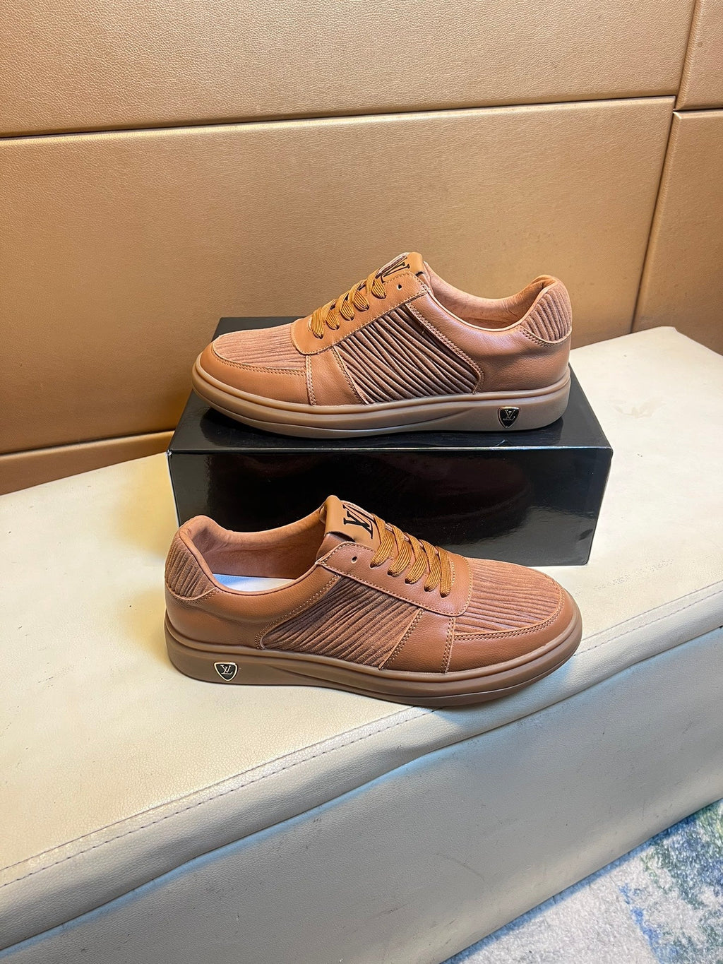 LV SNEAKERS IN RUSSET BROWN CALFSKIN AND SUEDE