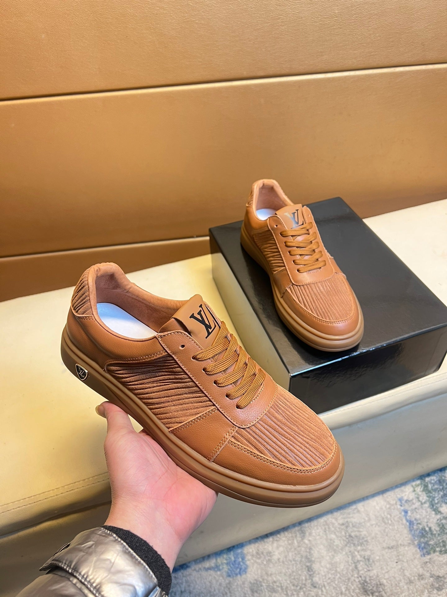 LV SNEAKERS IN RUSSET BROWN CALFSKIN AND SUEDE
