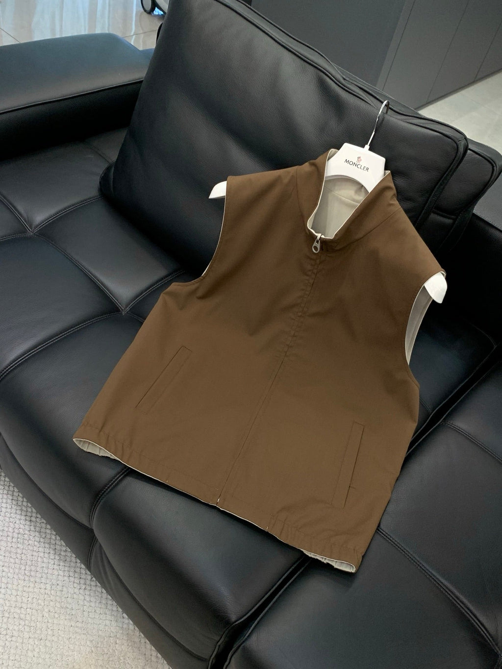 LORO PIANA 26S REVERSIBLE ZIP UP VEST 739