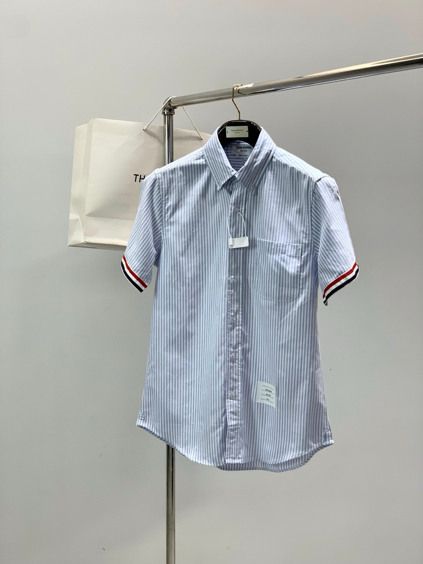 THOM 26S SHORT-SLEEVED SHIRT STYLE 132