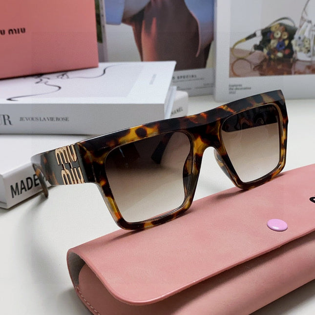 RUNWAY SQUARE SUNGLASSES 513009 IN HAVANA ACETATE