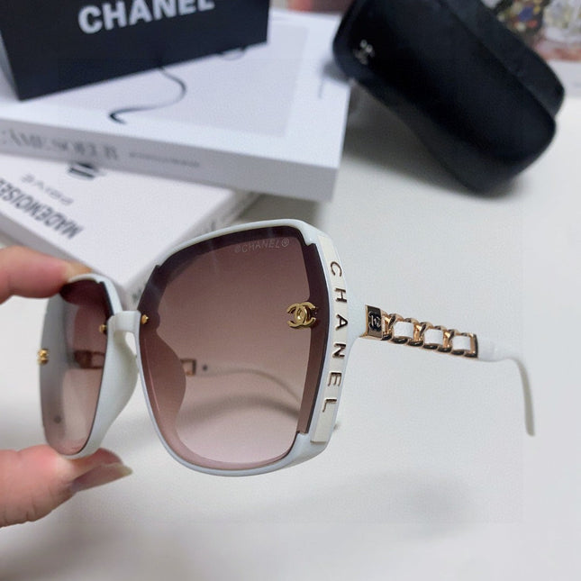 SQUARE SUNGLASSES 632874 IN WHITE ACETATE