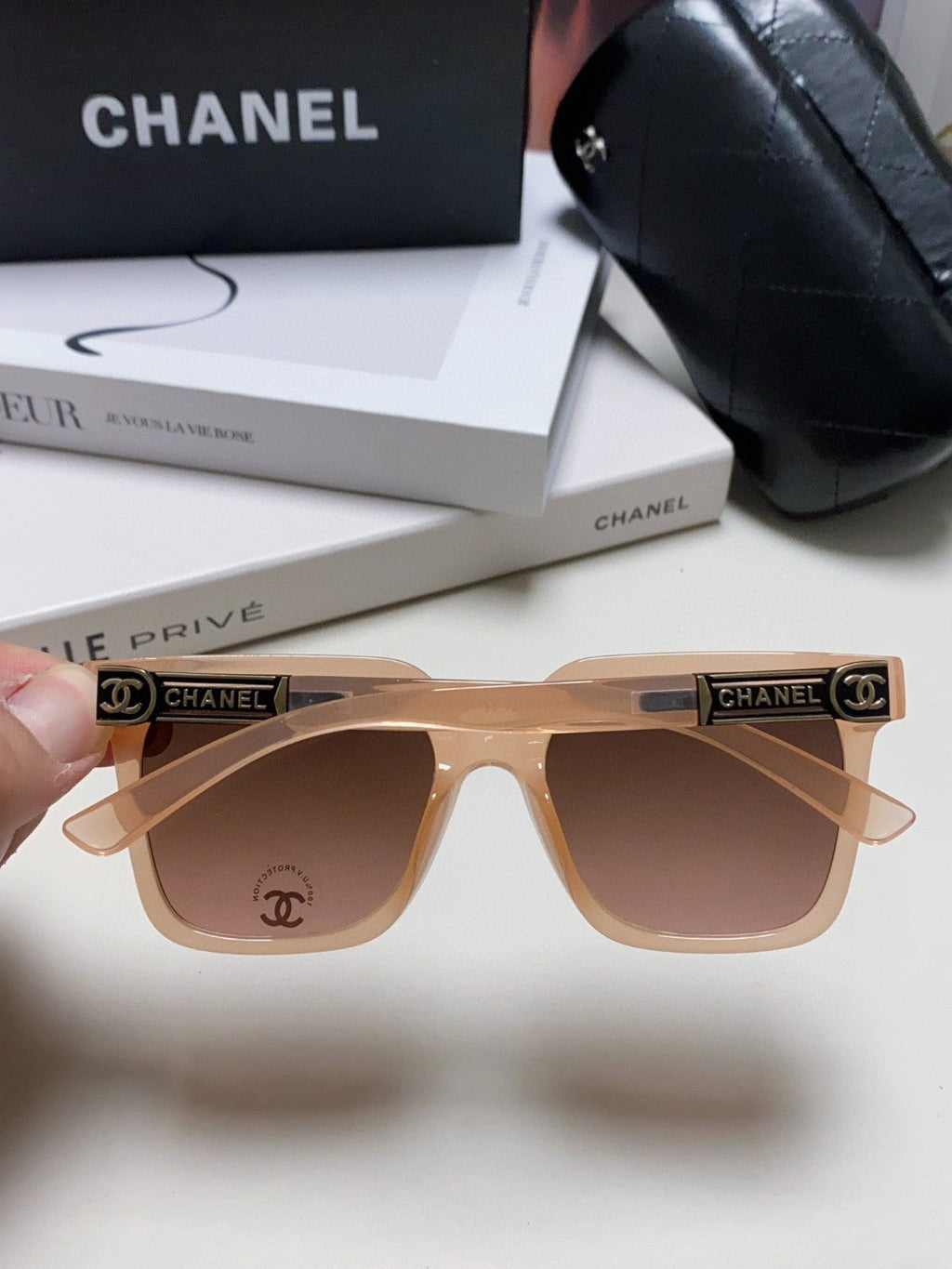 SQUARE SUNGLASSES 632877 IN PINK CLEAR ACETATE