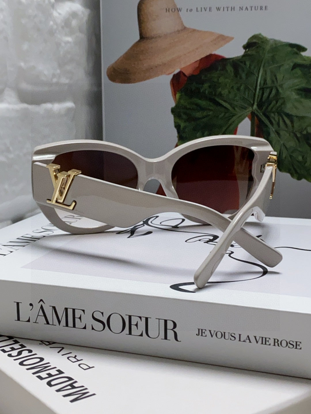 ICON CAT EYE SUNGLASSES 570246 IN GREY ACETATE