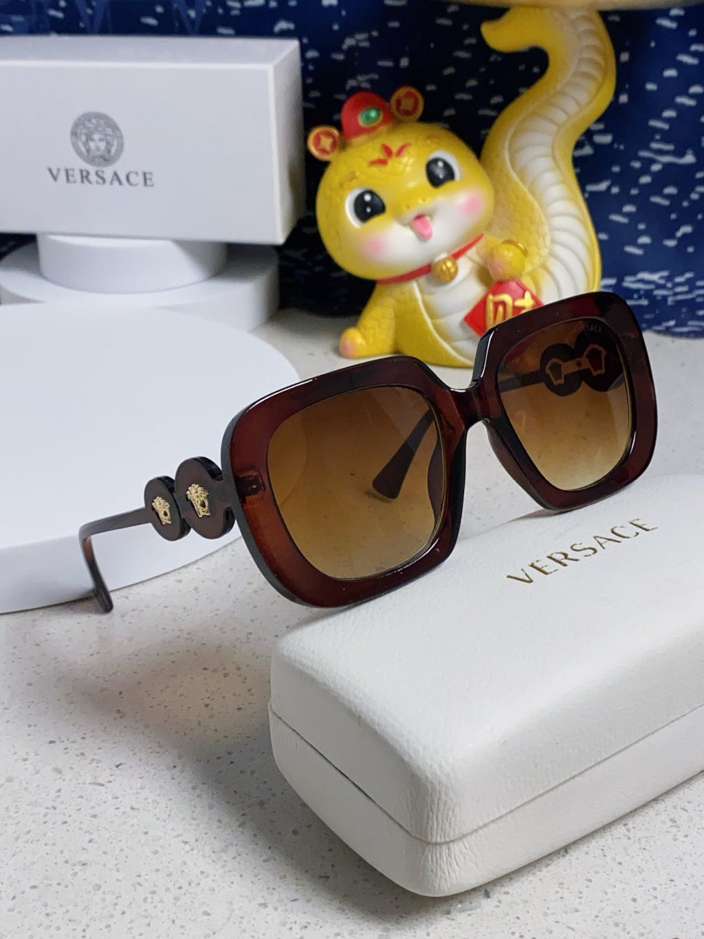 MEDUSA BIGGIE MAXI SQUARE FRAME SUNGLASSES 587283 IN ACETATE