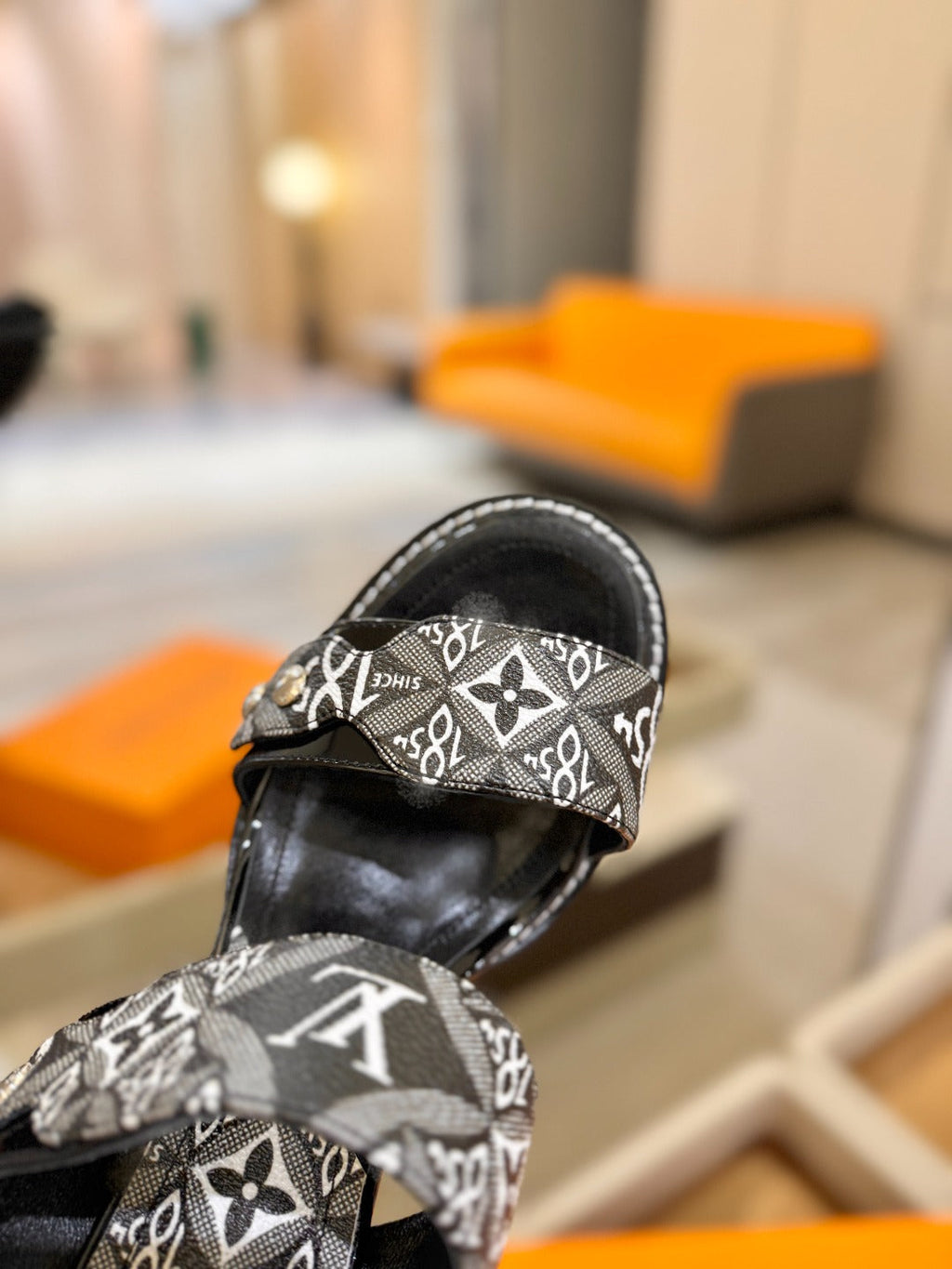 LV 26S HIGH HEEL SANDALS 100 MM IN WHITE MIX BLACK CALFSKIN WITH FLORAL PATTERNS
