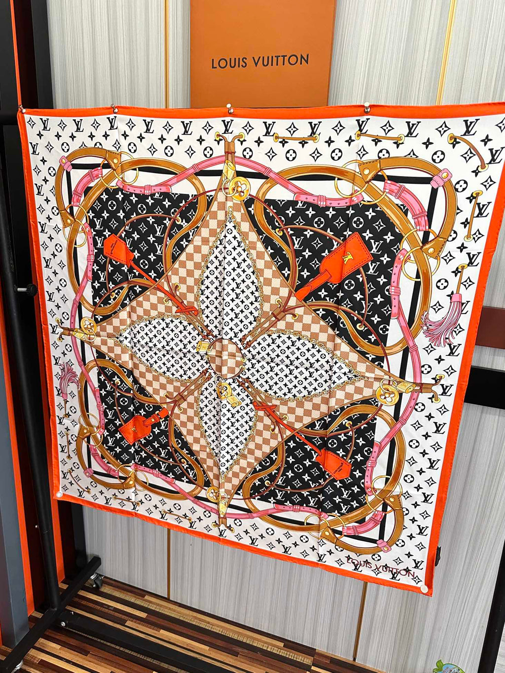 LV SCARF 90 CM IN SILK 729071