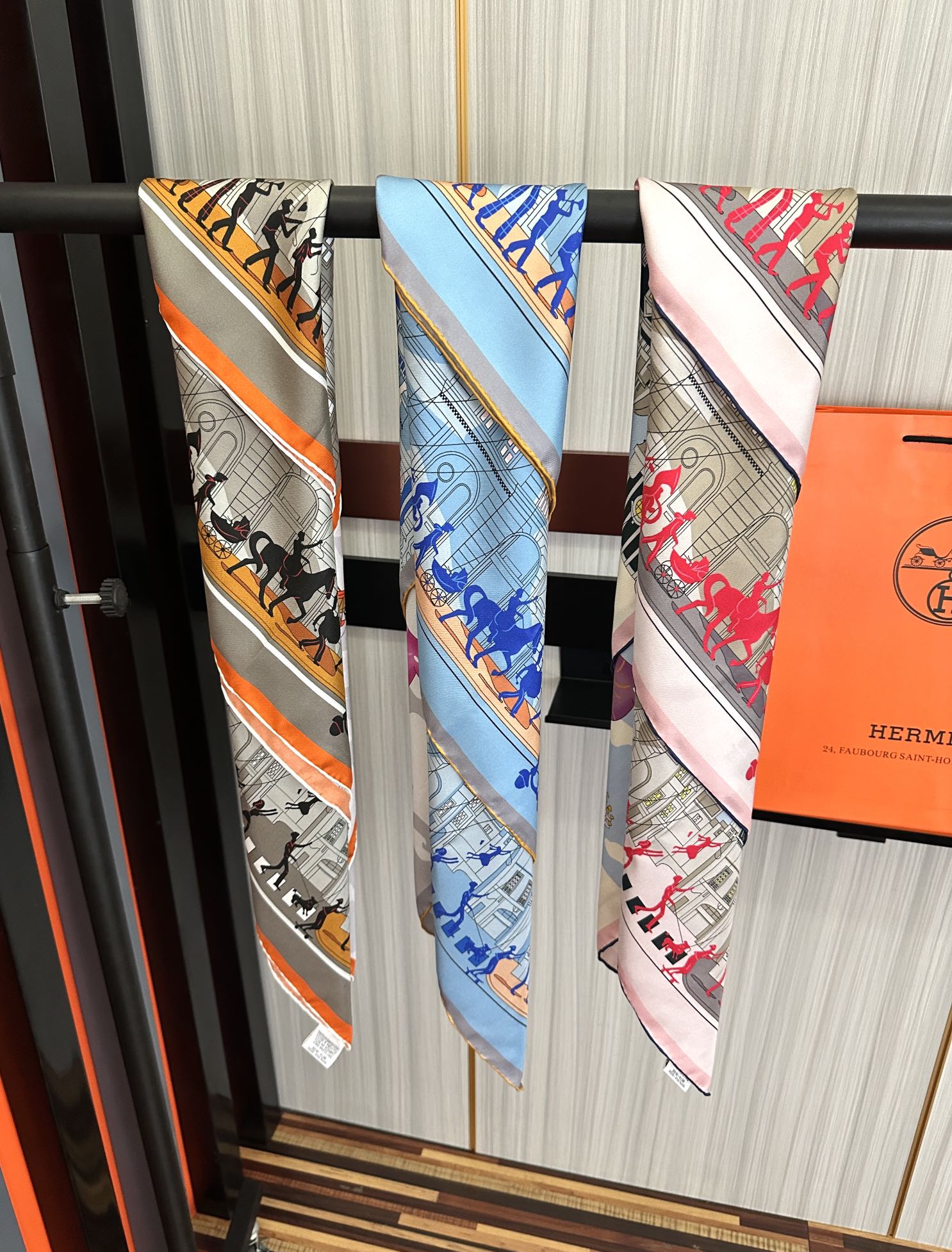 HERMES 25S SCARF 90 IN SILK 730548