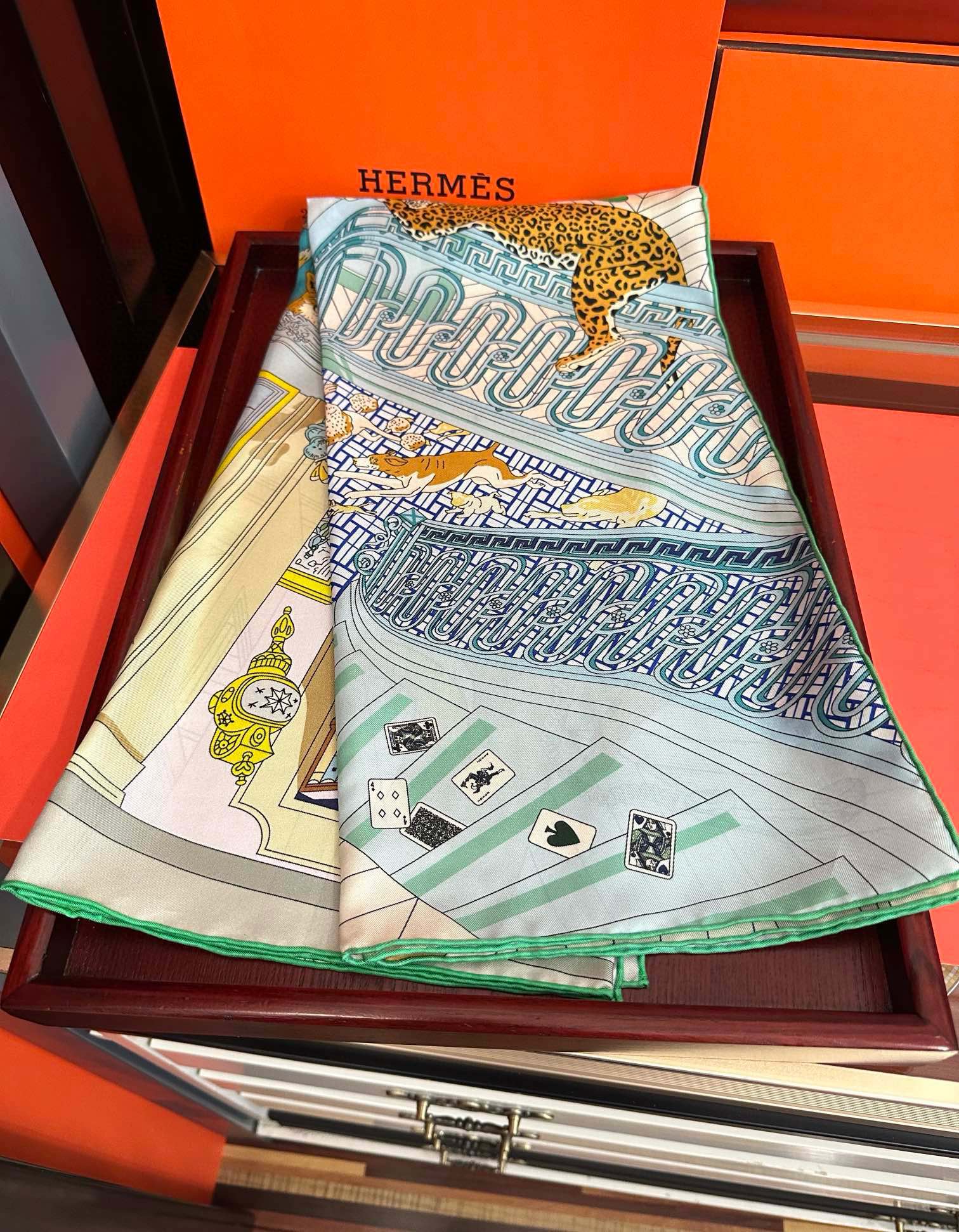 HERMES 25S SCARF 90 IN SILK 733849