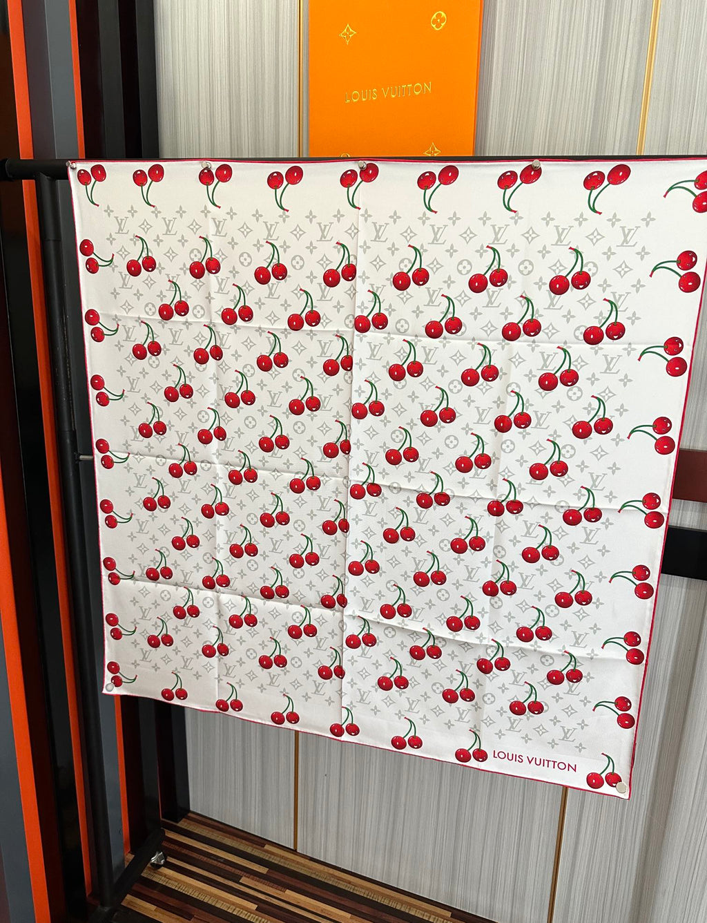 LV SCARF 90 CM IN SILK 03