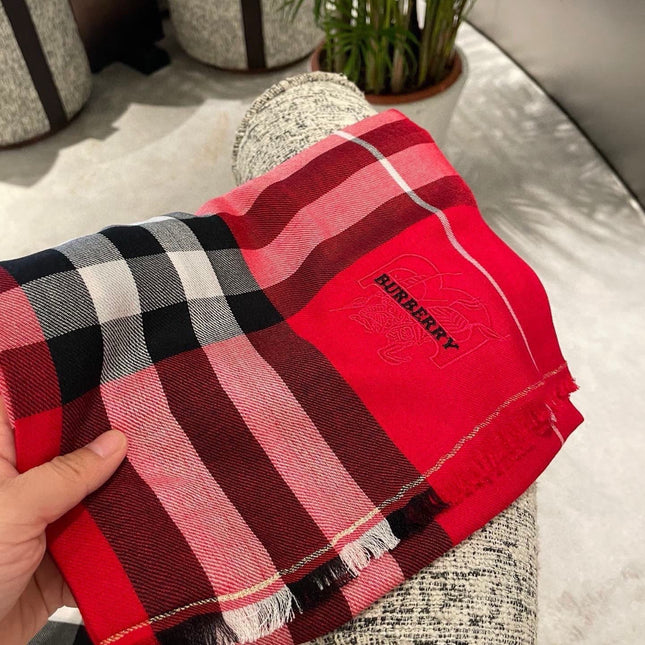 BURBERRY 26S SCARF 200CM IN CASHMERE 215175