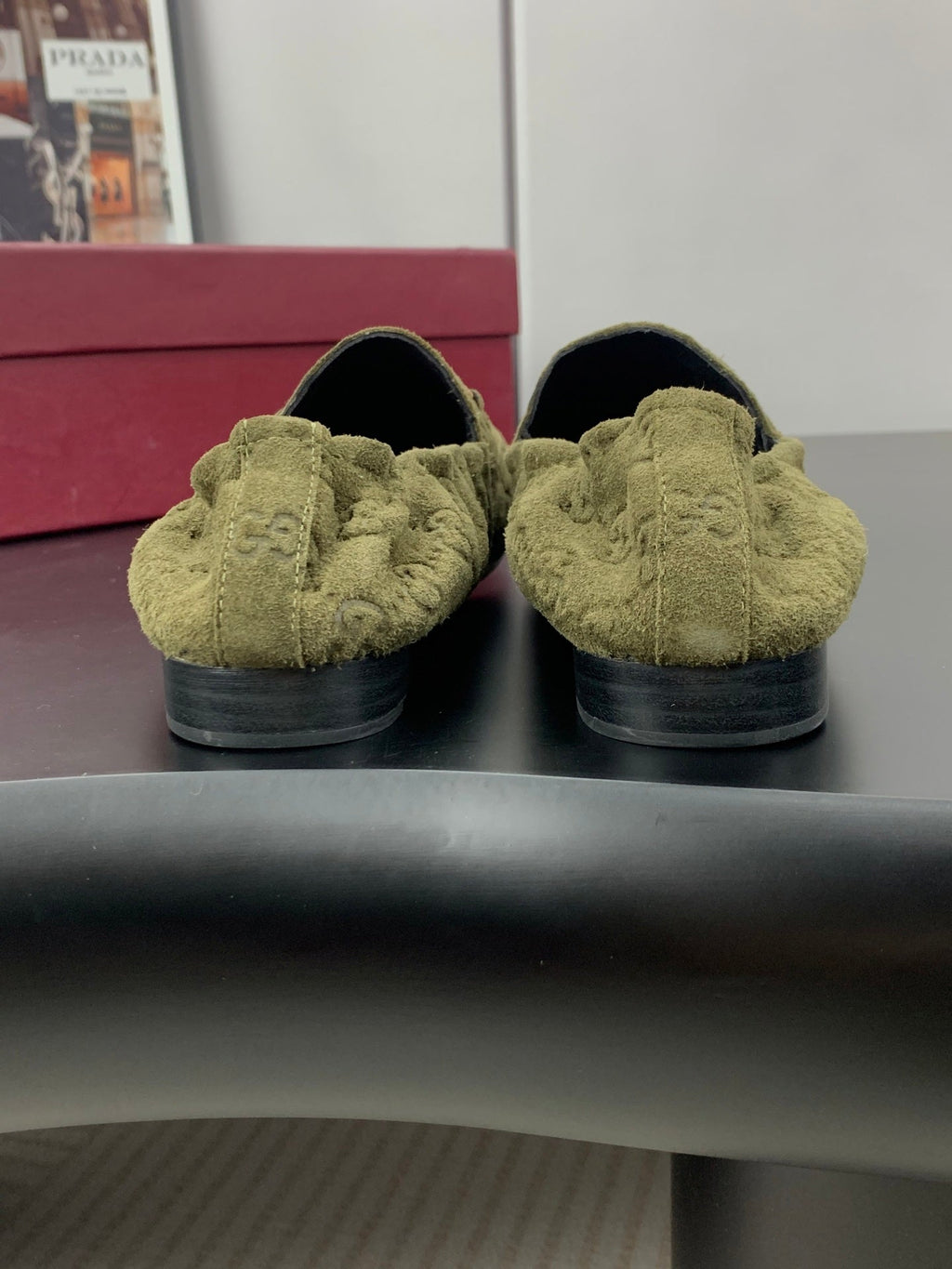 GUCCI 26S LOAFERS IN MOSS GREEN SUEDE WITH GOLD HARDWARE