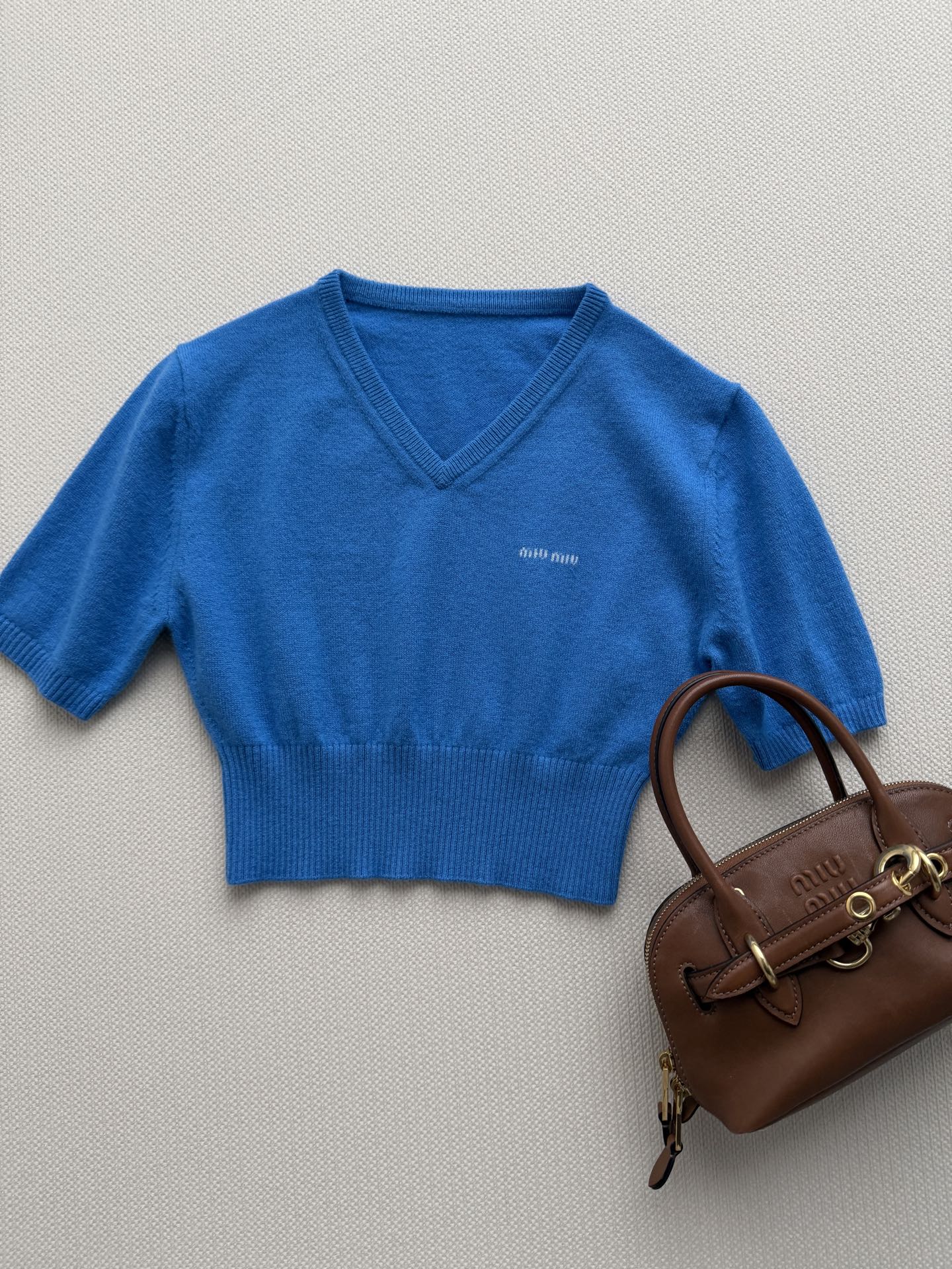 MIUMIU 26S CROPPED V-NECK KNIT TOP 1205
