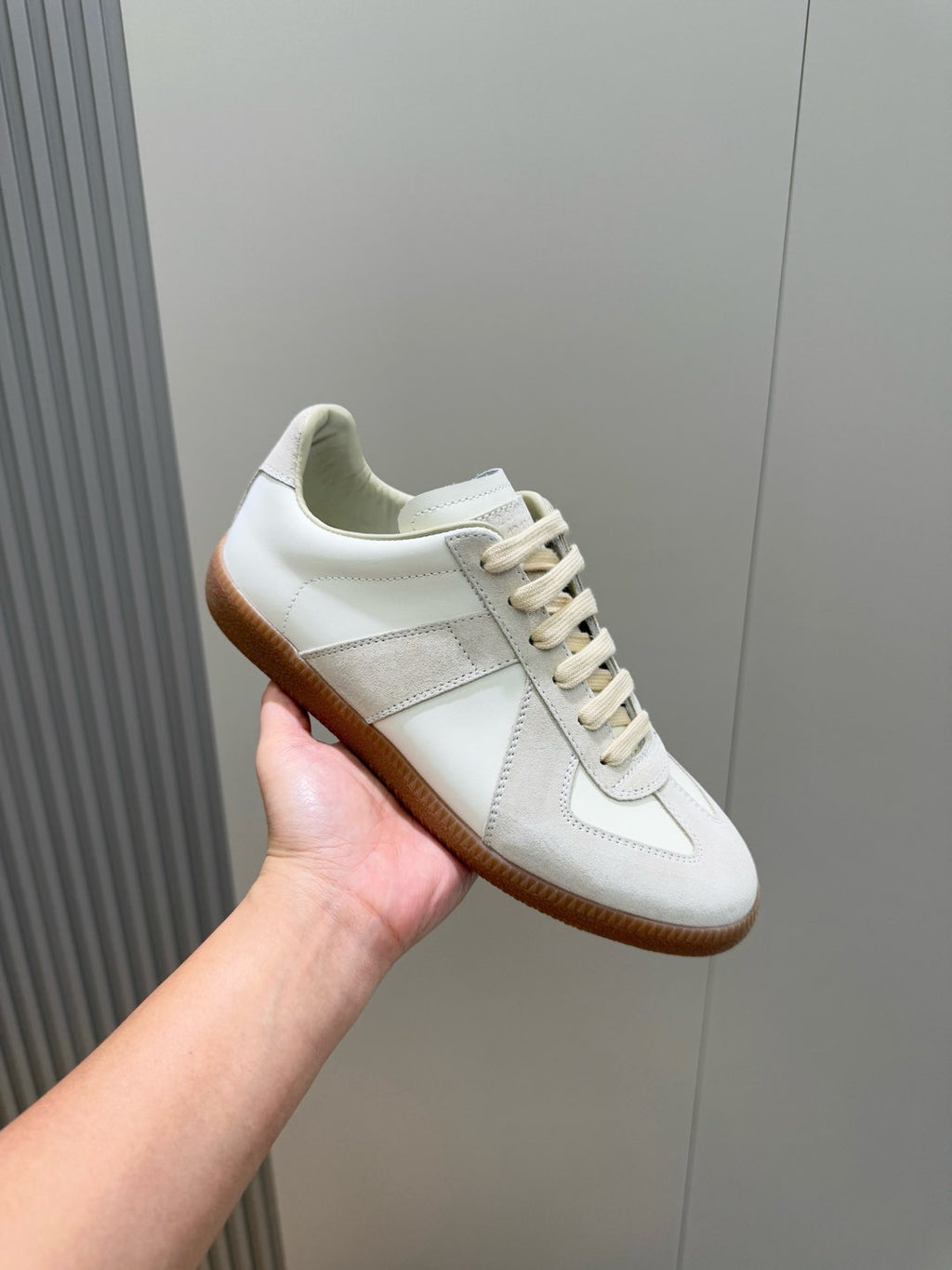 MM SNEAKER IN WHITE SUEDE GREY PATCHWORK CALFSKIN