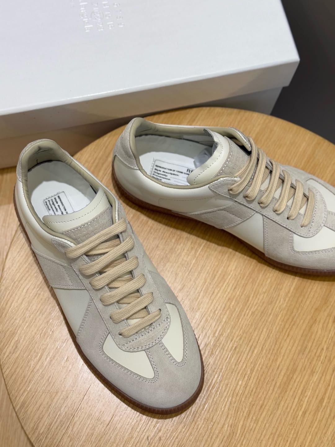 MM SNEAKER IN WHITE SUEDE GREY PATCHWORK CALFSKIN