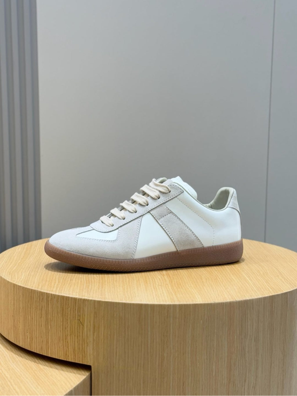 MM SNEAKER IN WHITE SUEDE GREY PATCHWORK CALFSKIN