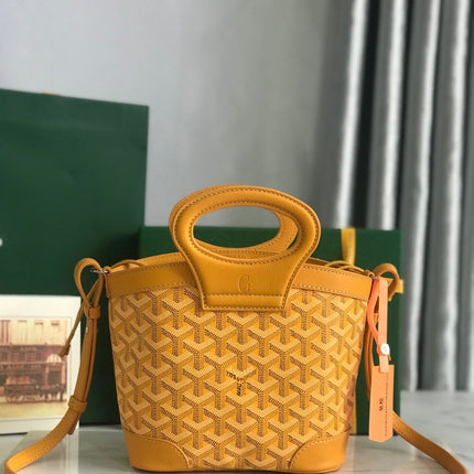 GOYA 26S BELUGA MINI BAG 23MM IN HONEY YELLOW GOYARDINE CANVAS AND CALFSKIN