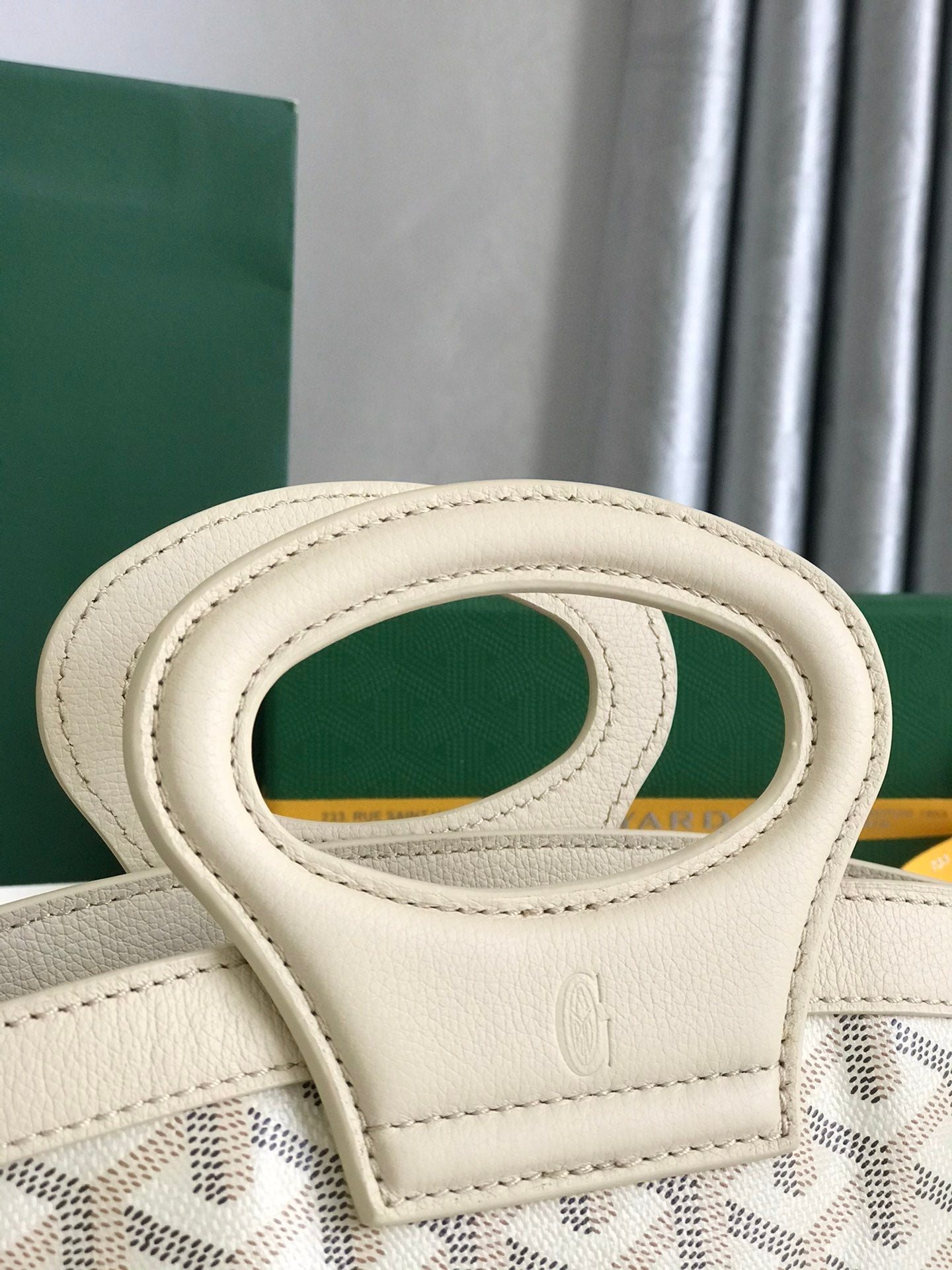 GOYA 26S BELUGA MINI BAG 23MM IN IVORY WHITE GOYARDINE CANVAS AND CALFSKIN