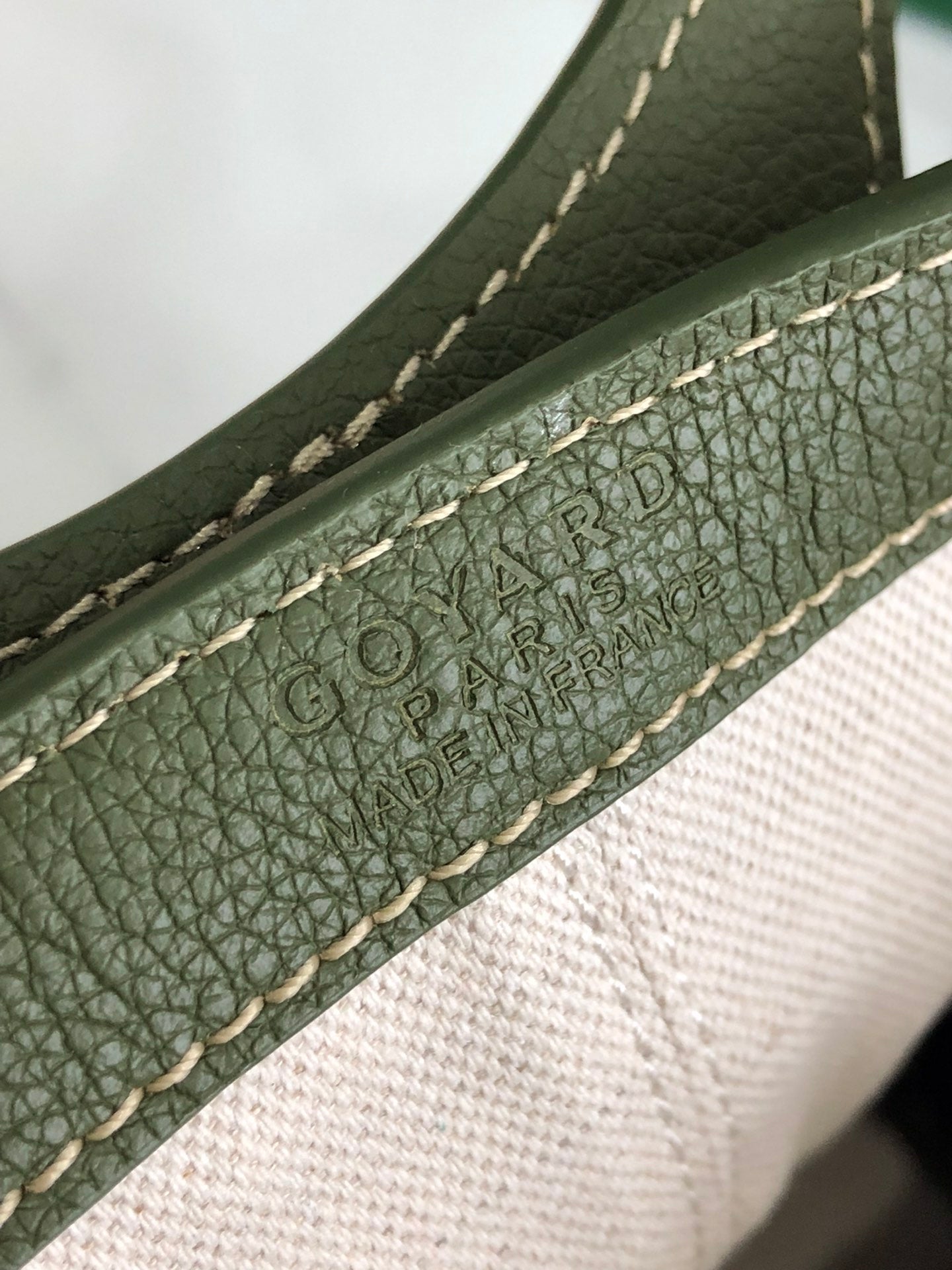 GOYA 26S BELUGA MINI BAG 23MM IN DARK OLIVE GREEN GOYARDINE CANVAS AND CALFSKIN