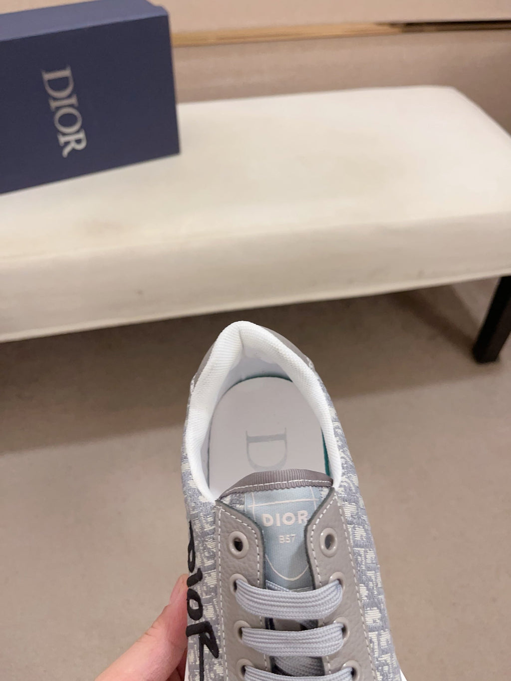 CD HOMME THICK-SOLE SNEAKERS GRAY CALFSKIN