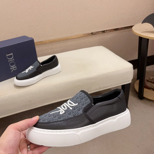 CD B23 SLIP ON BLACK CALFSKIN AND JACQUARD