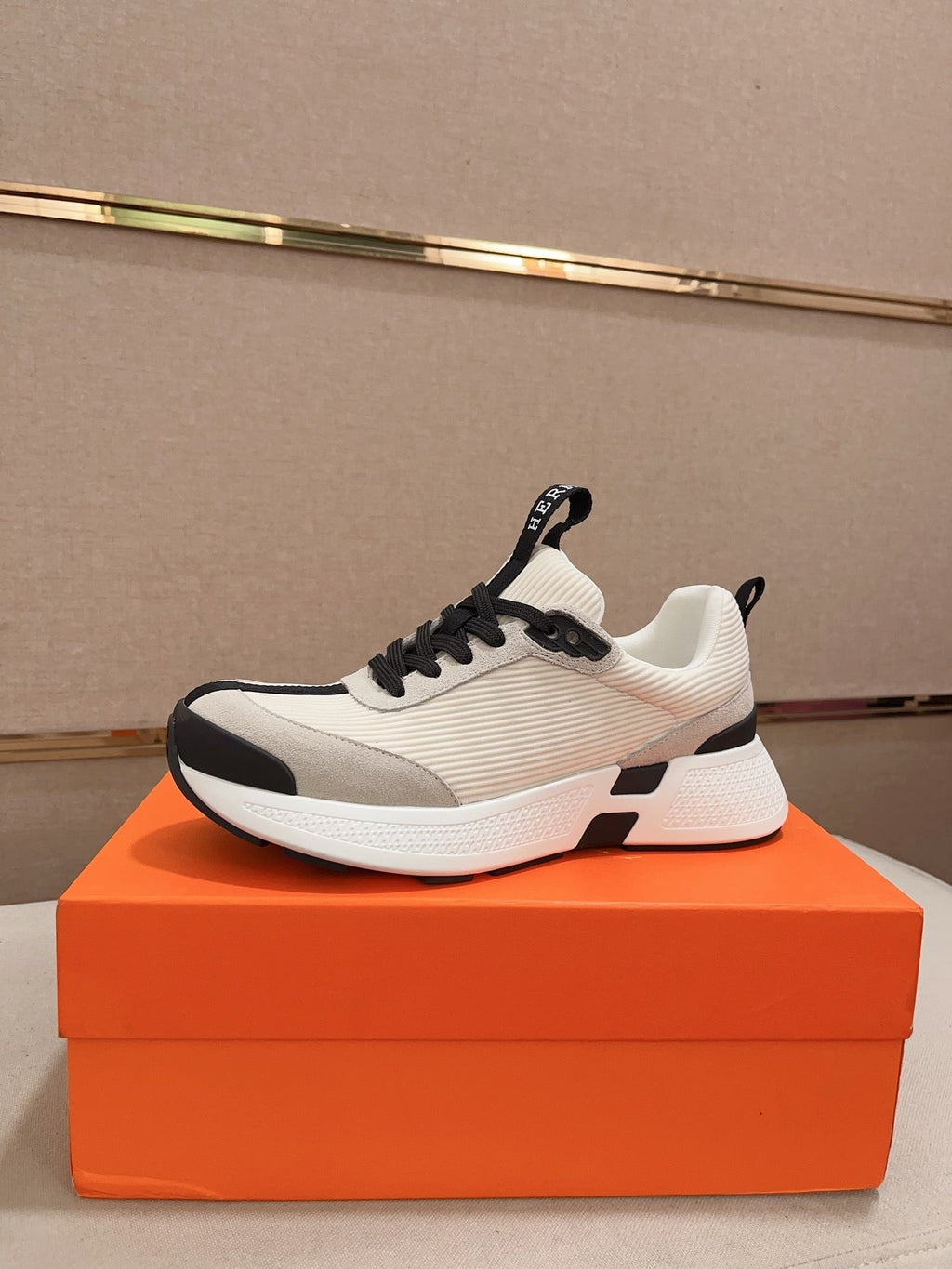 HM HUGO SNEAKER CREAMY WHITE WEAVE AND SUEDE