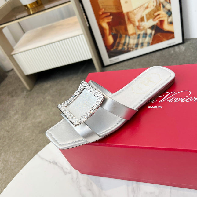 VIV' BY THE SEA MULES IN SILVER CALFSKIN CRYSTAL BUCKLE