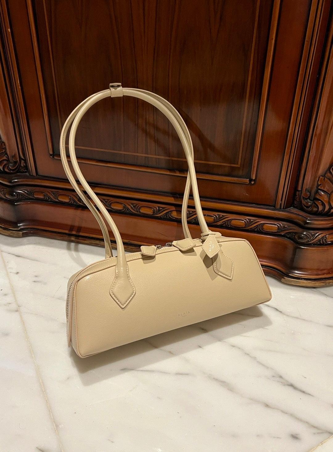 LE TECKEL MEDIUM BAG 33 IN EGG NOG GOATSKIN