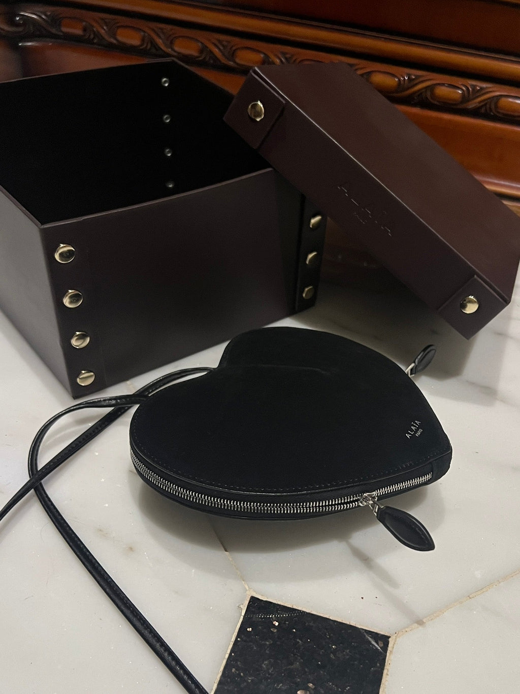 LE COEUR BAG 21 IN BLACK SUEDE