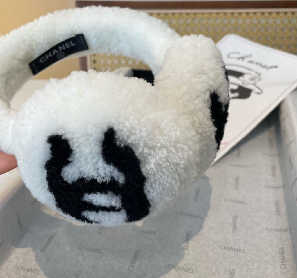 CHANEL 25S SKI EARMUFFS 844870