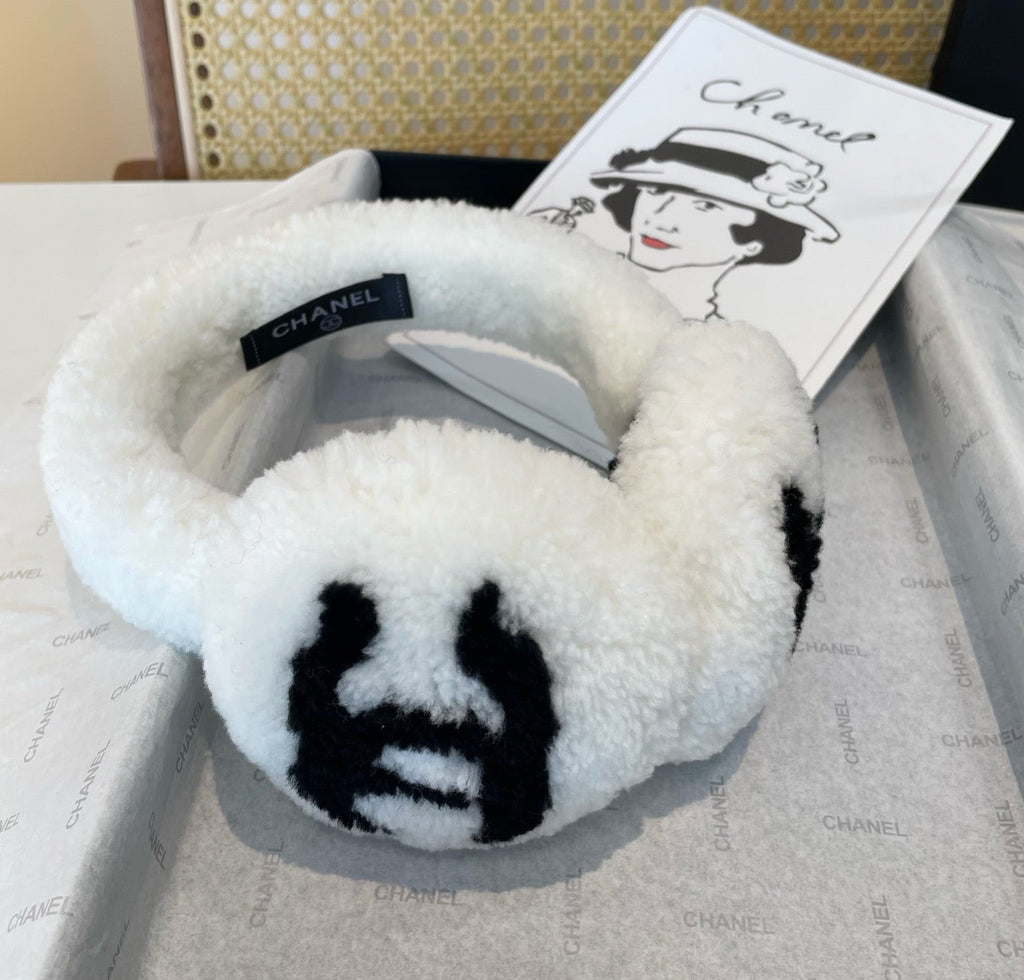CHANEL 25S SKI EARMUFFS 844870