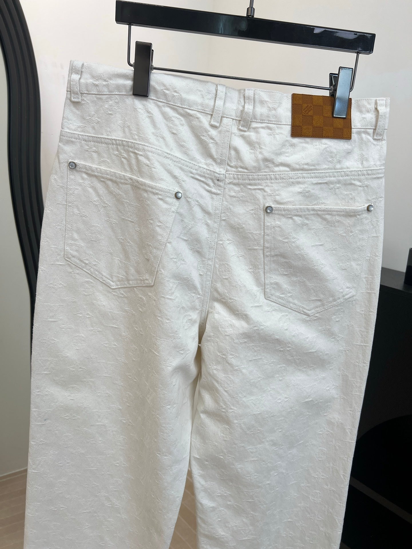 LV 26S JEANS STYLE 214