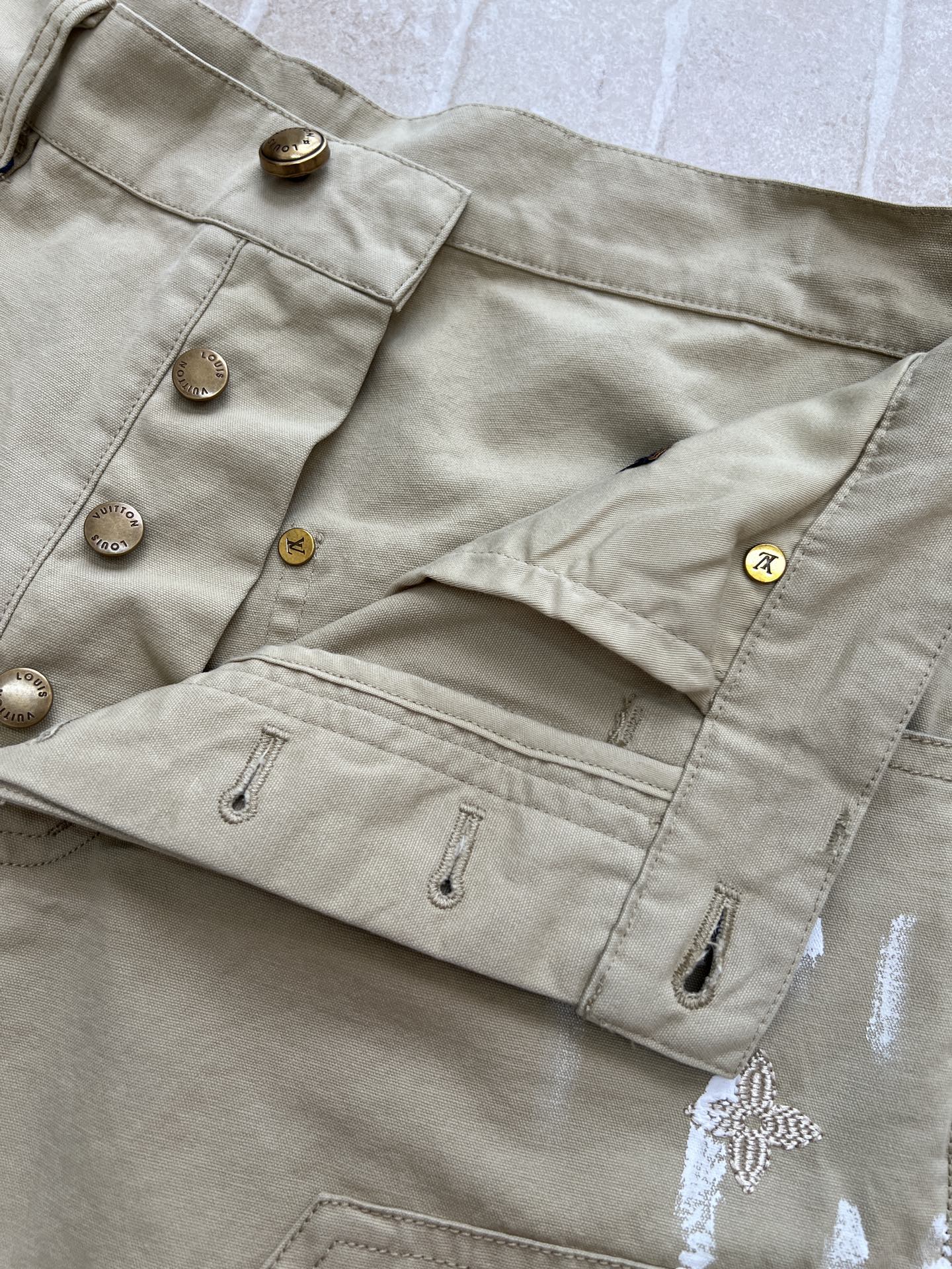 LV 26S SHORTS STYLE 224