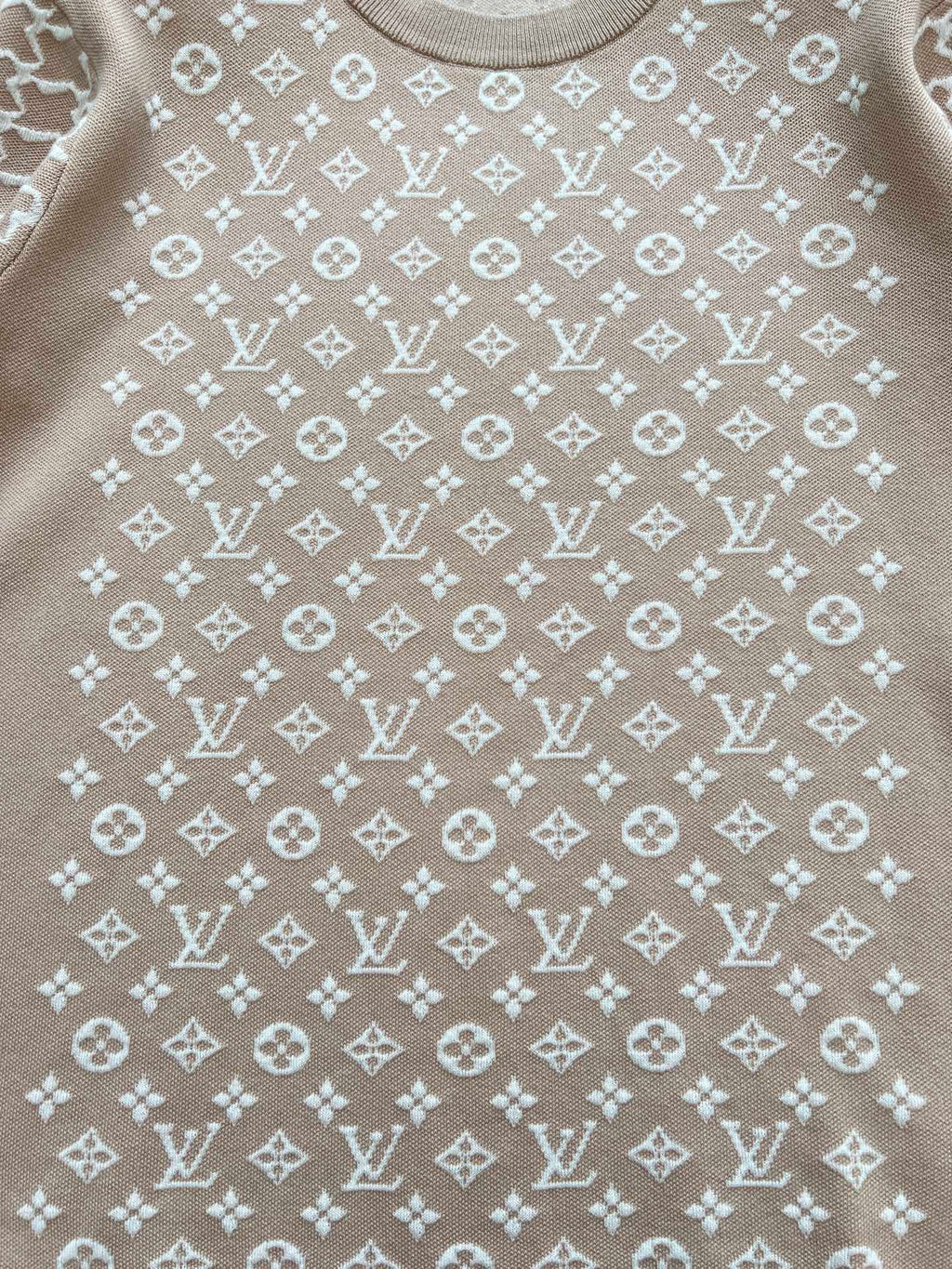 LV 26S SHORT-SLEEVED SWEATER STYLE 222