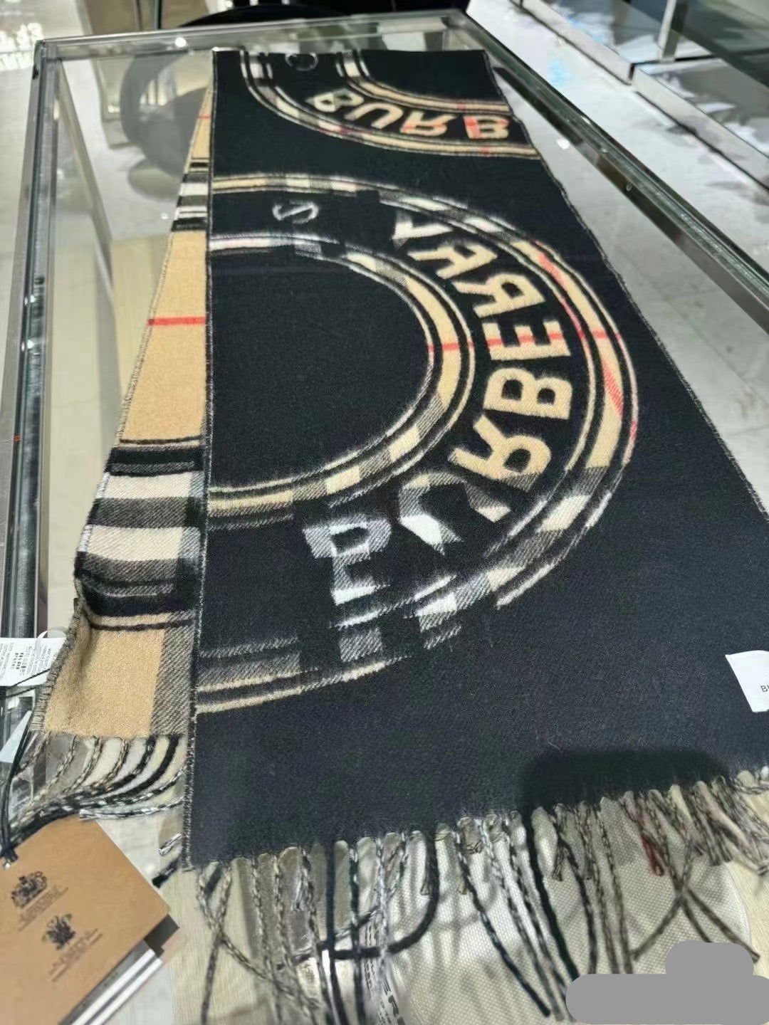 BURBERRY 25S SCARF 180 CM IN CASHMERE 938323