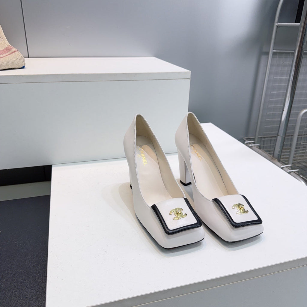 CHANEL 26S SQUARE-TOE HIGH HEELS 95 MM IN WHITE LAMBSKIN
