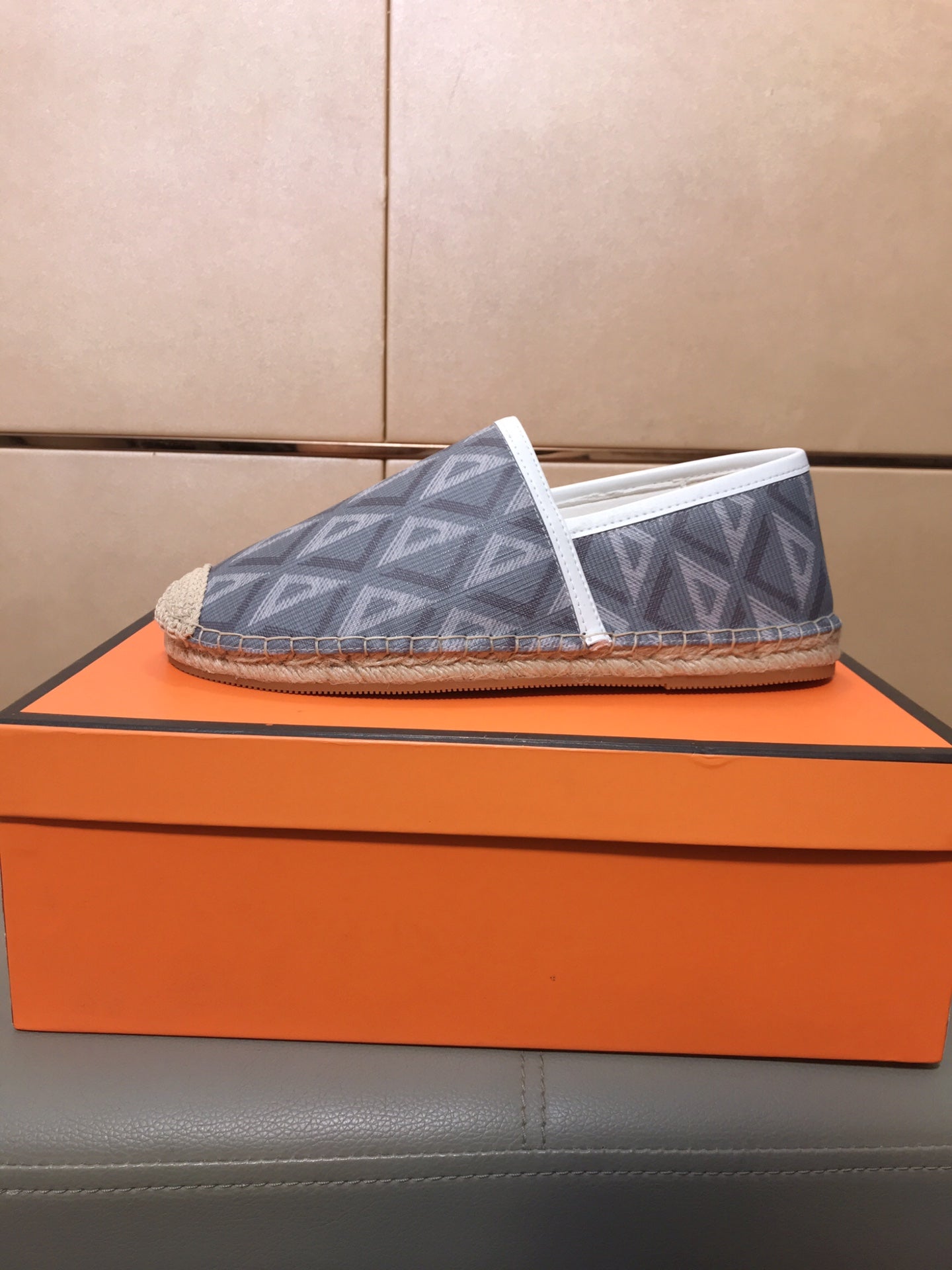 CD PARADISE ESPADRILLE LOAFER GRAY GEOMETRIC JACQUARD