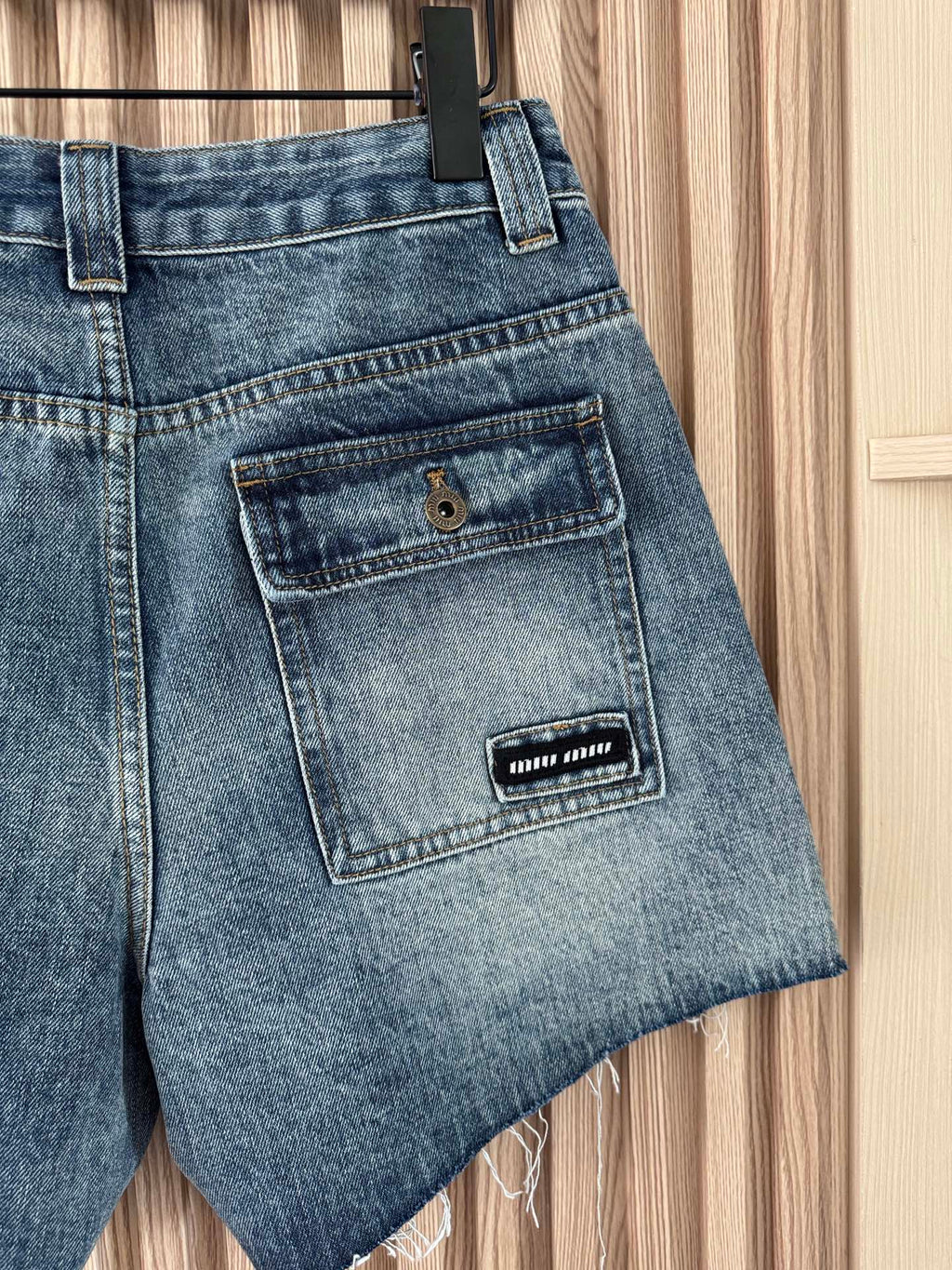 MIUMIU 26S DENIM SHORTS 1194